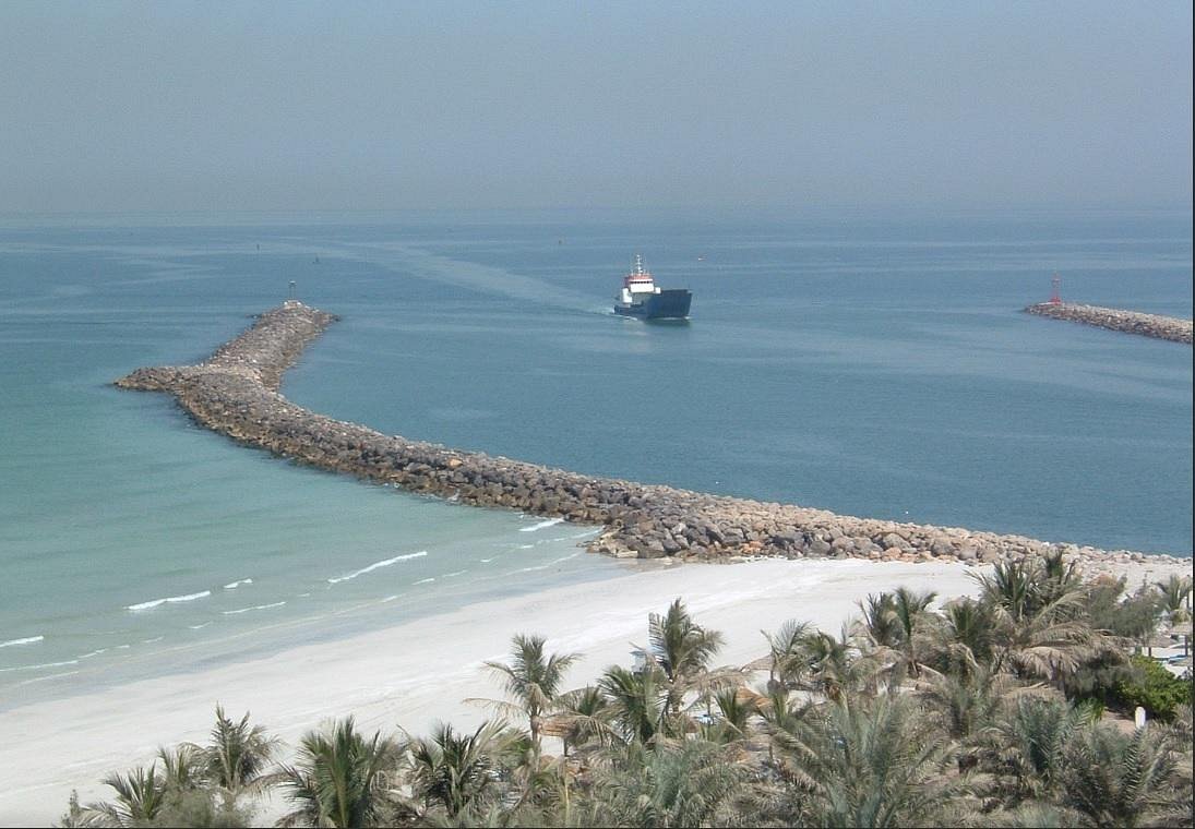 Emirate of Ajman. Эмират Аджман. Набережная Аджмана фото. Ajman фото море.