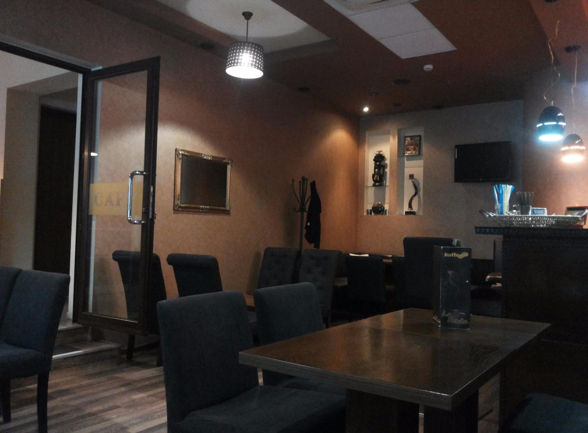 hotel LaRocque by null