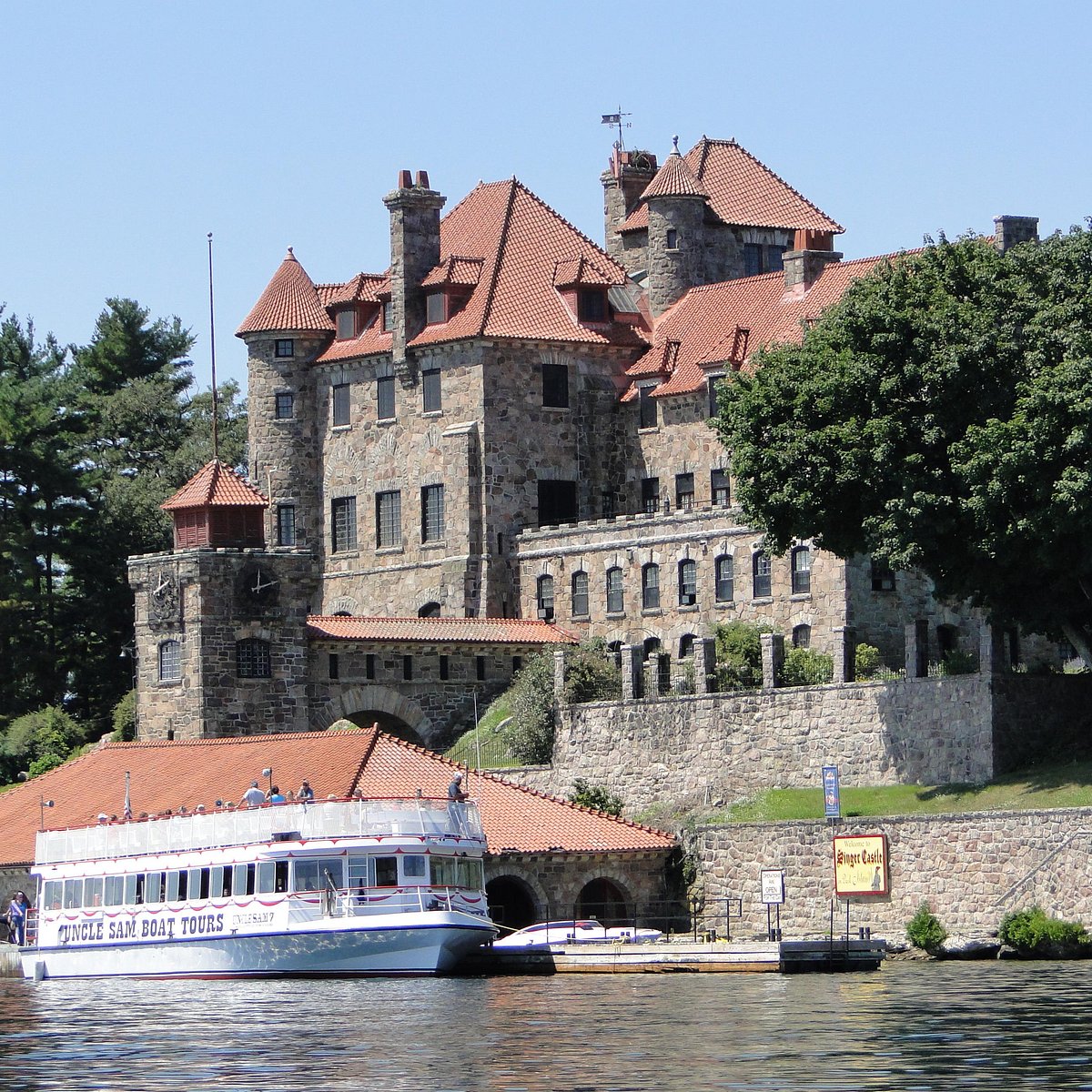 The 1000 Islands - Singer Castle on Dark Island