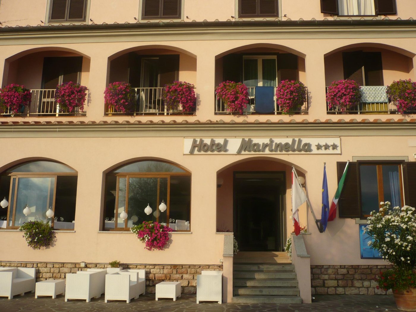 HOTEL MARINELLA - RISTORANTE LA MARINELLINA : Prezzi e Recensioni (2025)