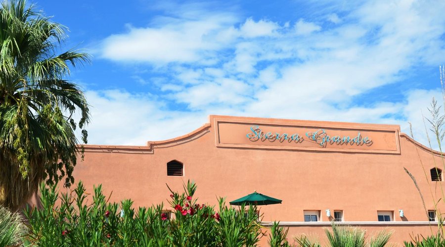 Sierra Grande Lodge Exterior