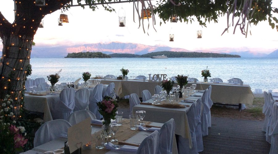Weddings on the beachfront