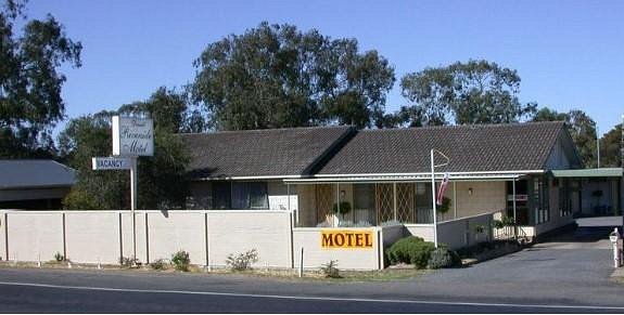 Donald Riverside Motel Donald Riverside Motel