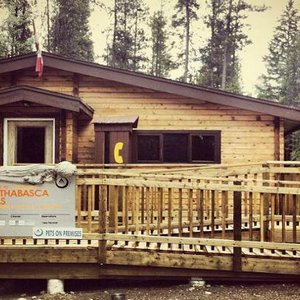 HI-Athabasca Falls Wilderness Hostel