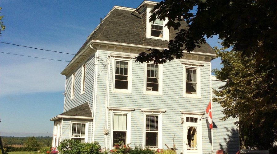outdoor view of Little York B&B