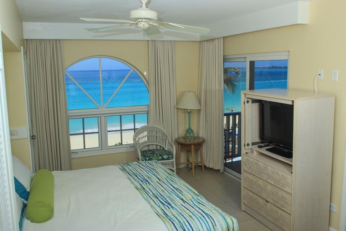 PARADISE ISLAND BEACH CLUB - Updated 2023 Prices & Resort Reviews (Bahamas/New  Providence Island)