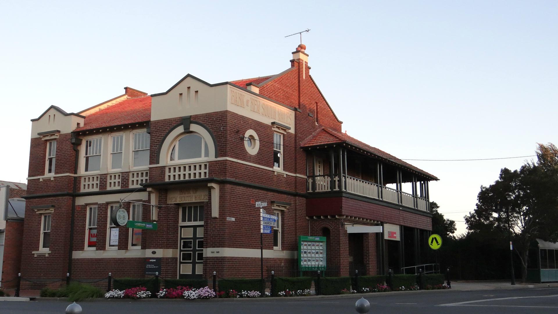 THE BANK B & B: Reviews (West Wyalong) - Photos Of B&B - Tripadvisor