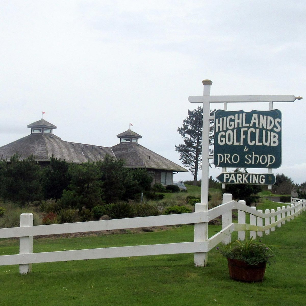 The Highlands Golf Club, Gearhart, Oregon Golf course information and