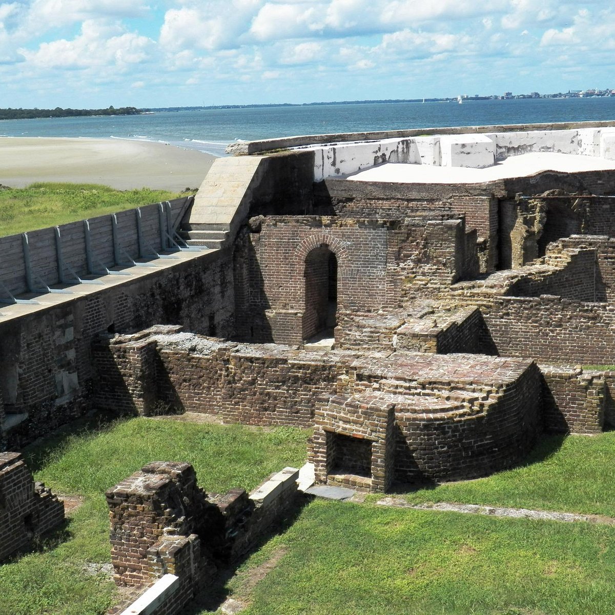 charleston sc fort sumter tour