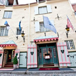Hotel Schlossle, hotel in Tallinn