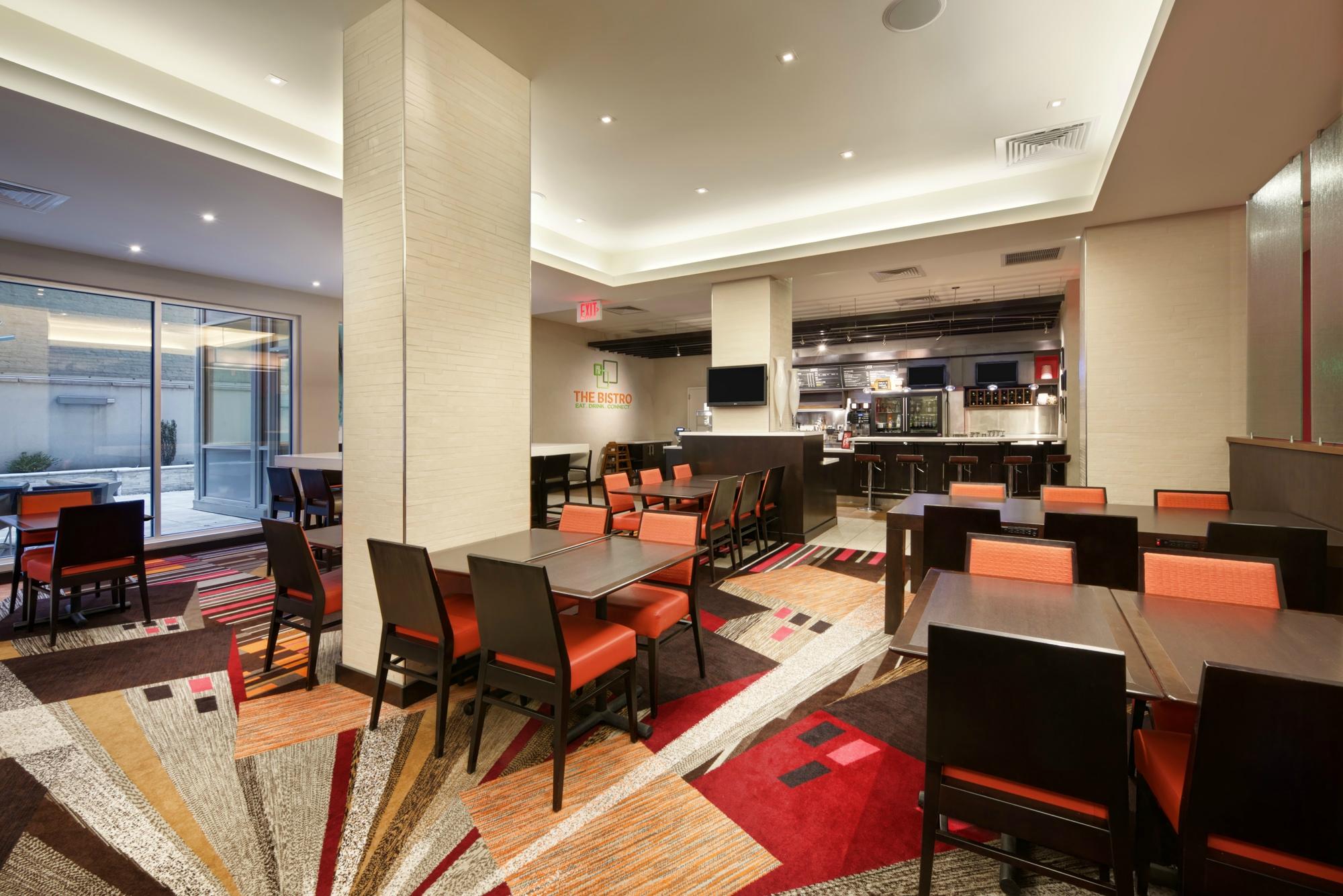 Hotel photo 13 of Courtyard New York Manhattan / Times Square West.