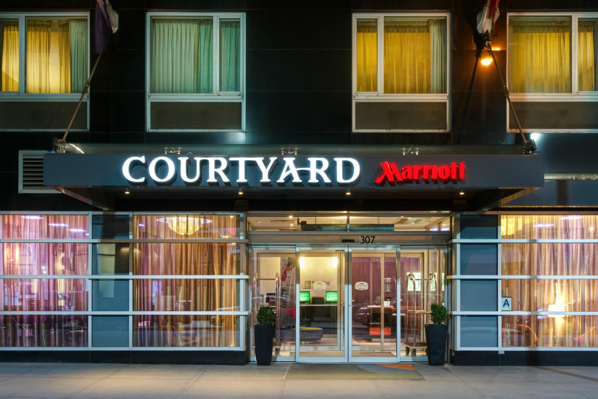 Hotel photo 9 of Courtyard New York Manhattan / Times Square West.