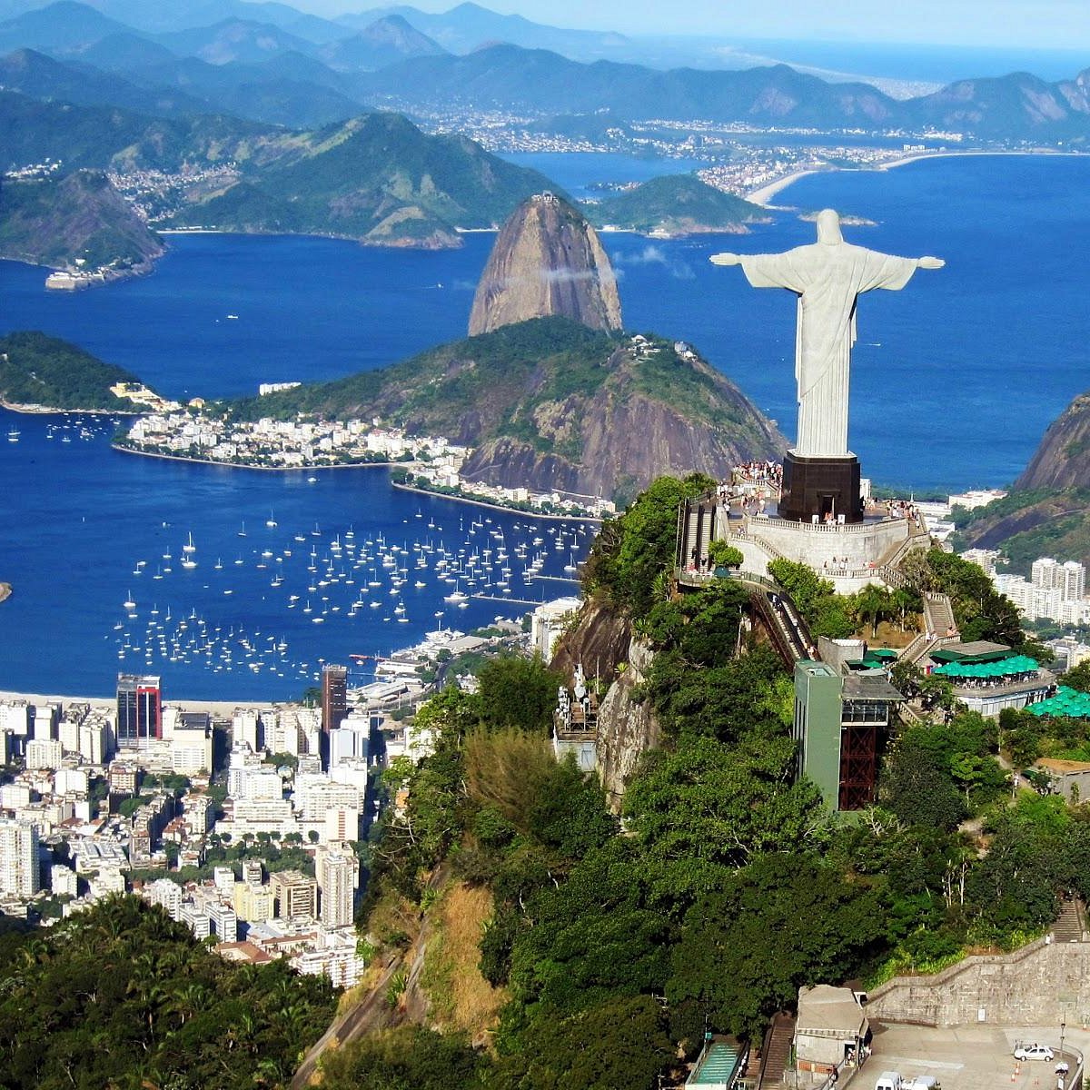 Популярные туристические города. Бразилия Рио де Жанейро. Южная Америка Рио де Жанейро. Рио-де-Жанейро город. Бразилия Рио дажанейро.