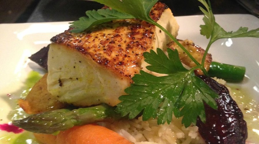 Halibut with cauliflower polenta