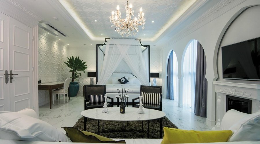 DESIGNERS SUITE