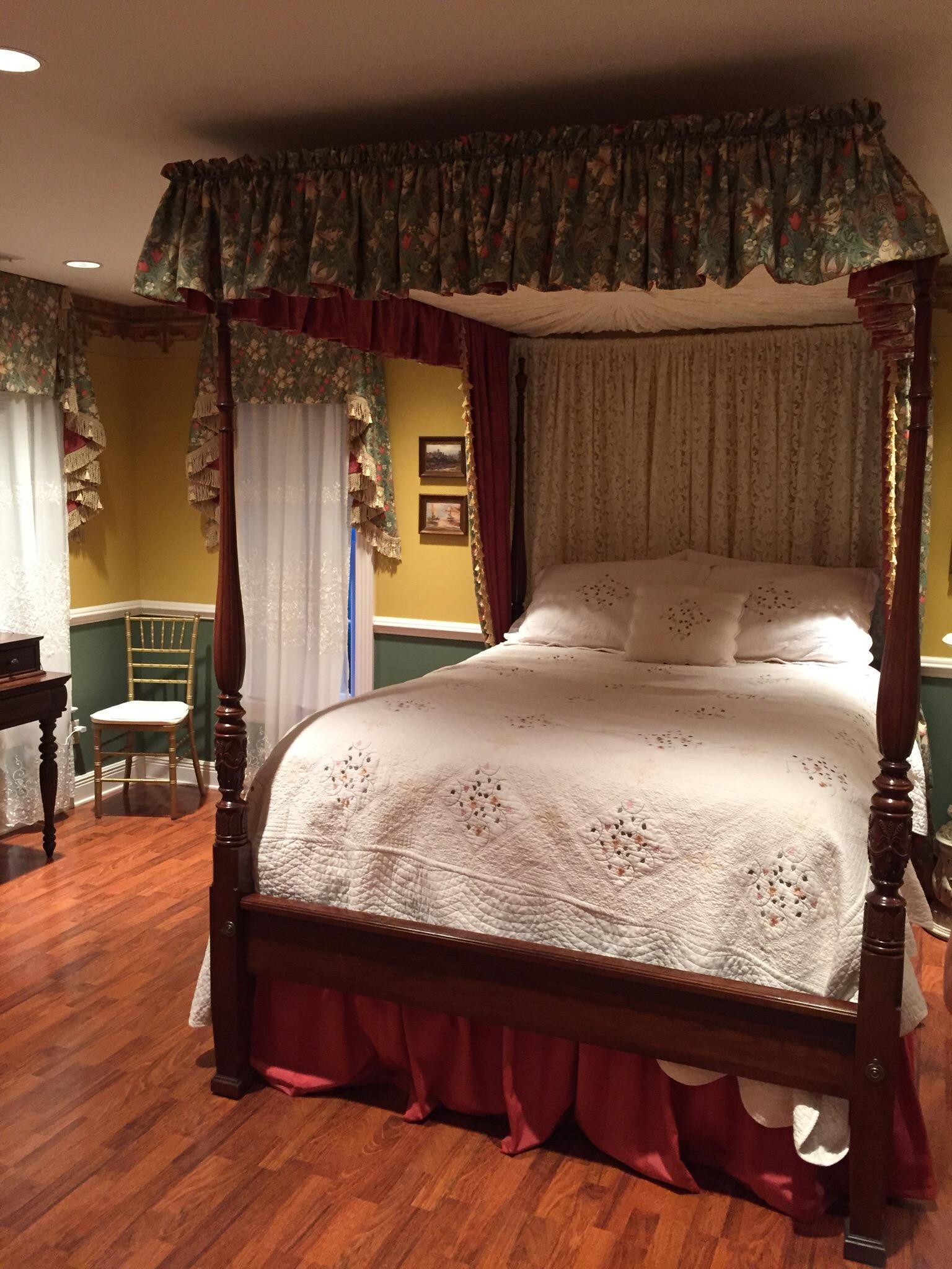 LAKE MANOR BED & BREAKFAST - Updated 2020 Prices & B&B Reviews ...