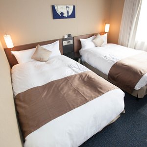 The Wide Delux Twin Room at the Daiwa Roynet Hotel Kyoto-Hachijoguchi
