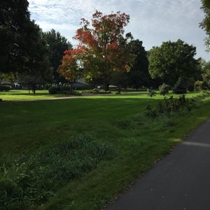 Noerenberg Memorial Gardens (Wayzata, MN): Address, Phone Number, Free ...