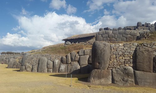 Sacsayhuamán