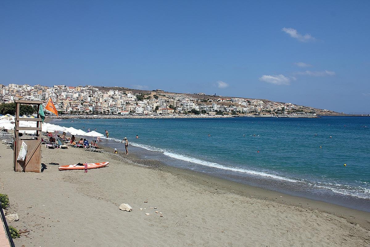 https://dynamic-media-cdn.tripadvisor.com/media/photo-o/08/f9/a9/38/sitia-beach.jpg?w=1200&h=-1&s=1