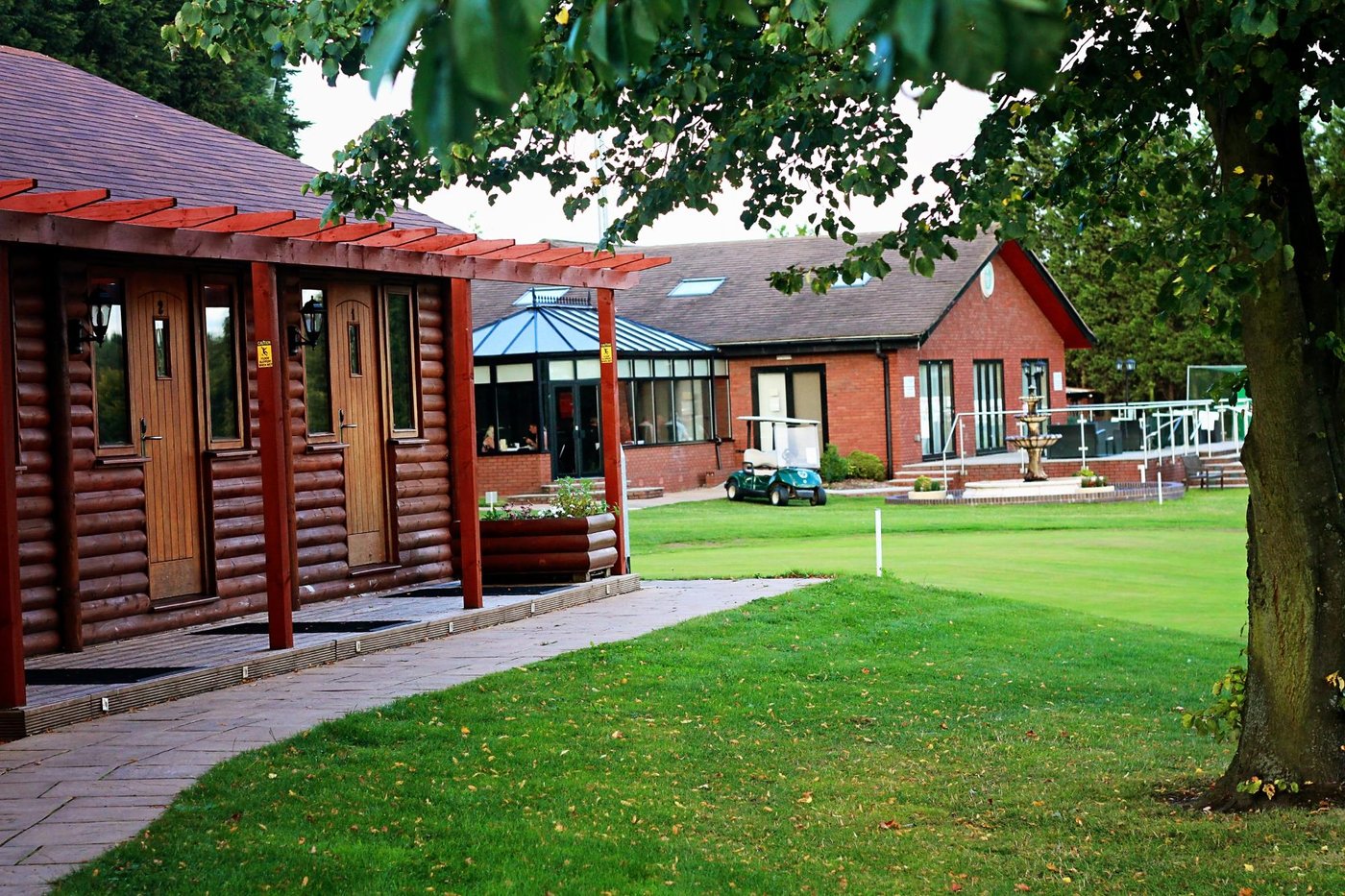 CALDERFIELDS GOLF & COUNTRY CLUB - Prices & Specialty Inn Reviews ...