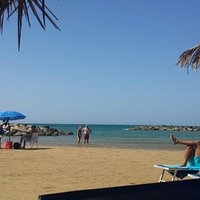 Veramente un bel posto, unico stabilimento che ho trovato nella zona. Mi sono fermato anche a pr