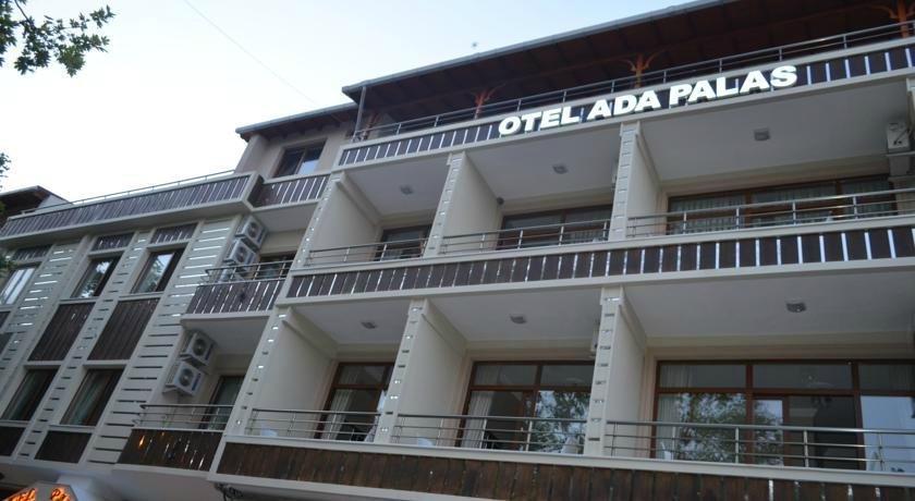 Otel Ada Palas,Dış Cephe