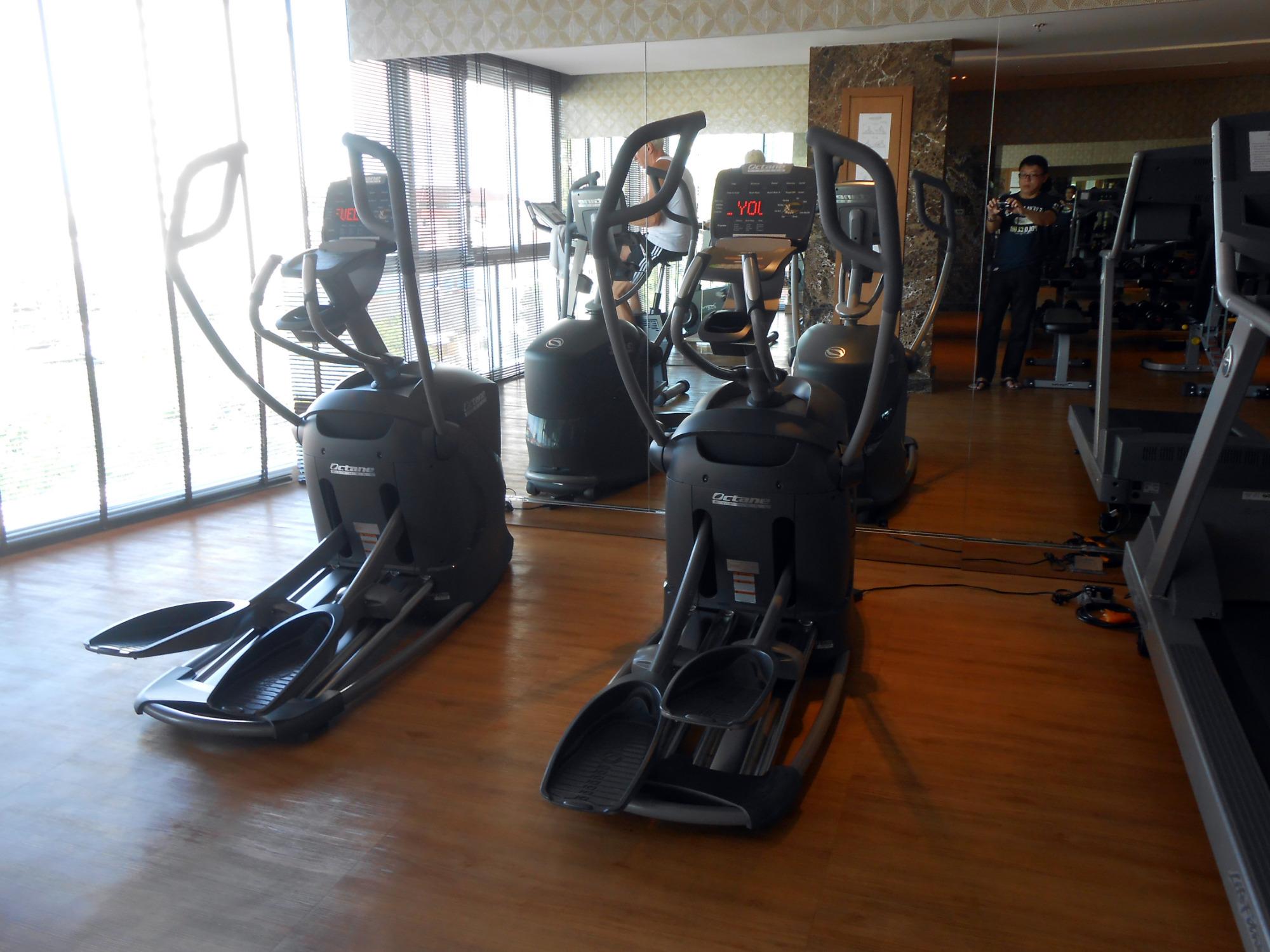 Centara Nova Hotel Pattaya Gym Pictures Reviews Tripadvisor