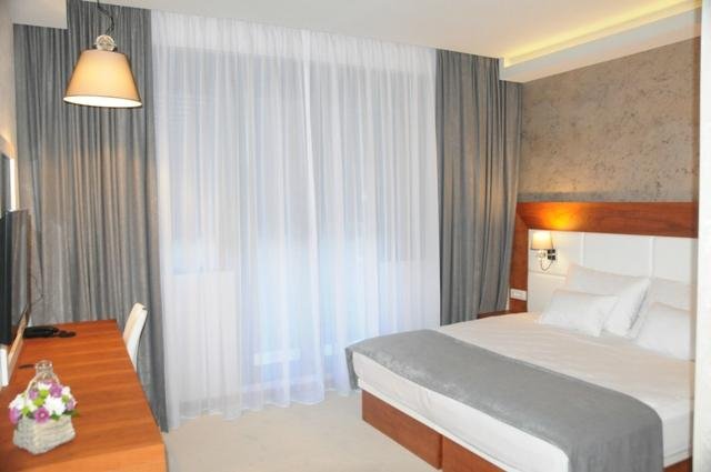 HOTEL PORTO IN - Updated 2024 Reviews, Photos & Prices