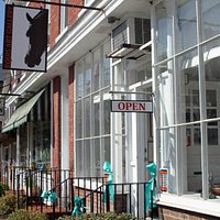 Equis Art Gallery, Red Hook, NY