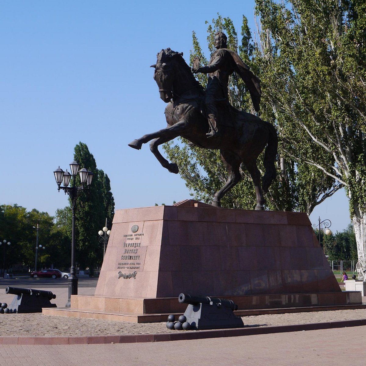 Памятник Воронцову в Ейске