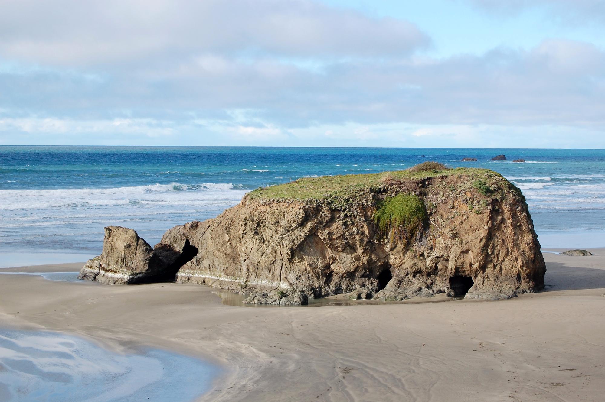 Seaside Creek Beach, California: A Hidden Gem for Travelers