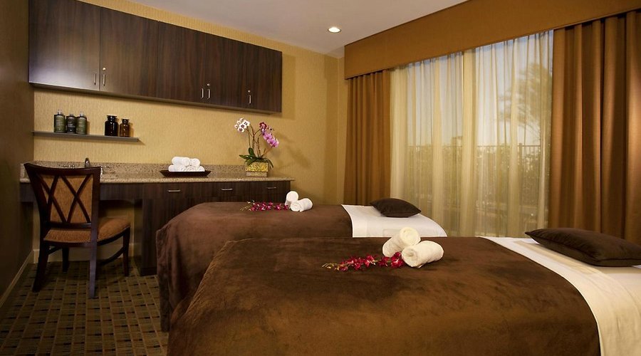 Spa Couples Treatment Room