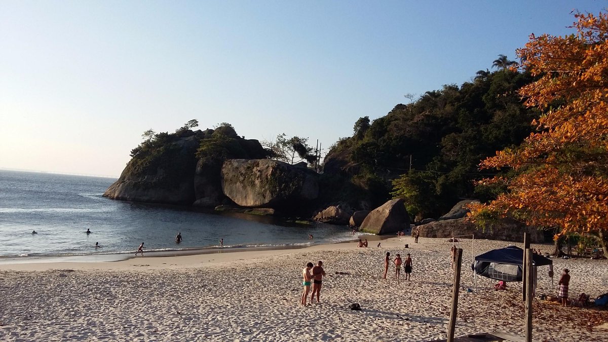 Como chegar até Clube Urca em Ahu de Ônibus?