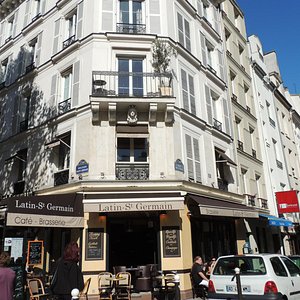 Café junto a la Residence Saint Germain