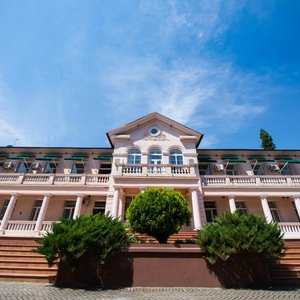 Arcadia Plaza Hotel in Odesa, image may contain: Hotel, Building, Resort, Villa
