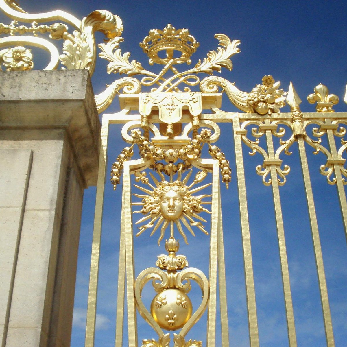 Sculpture bois Paris, Saint-Denis, Versailles