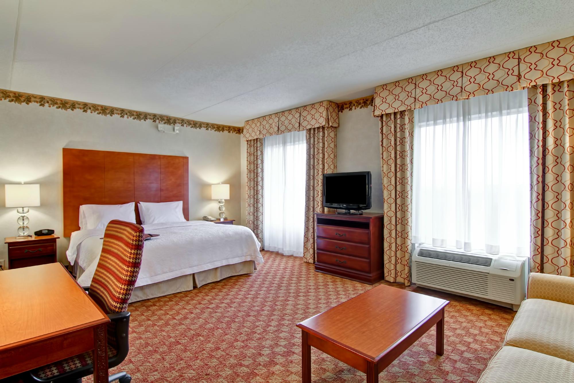 Hotel photo 15 of Hampton Inn & Suites Leesburg.