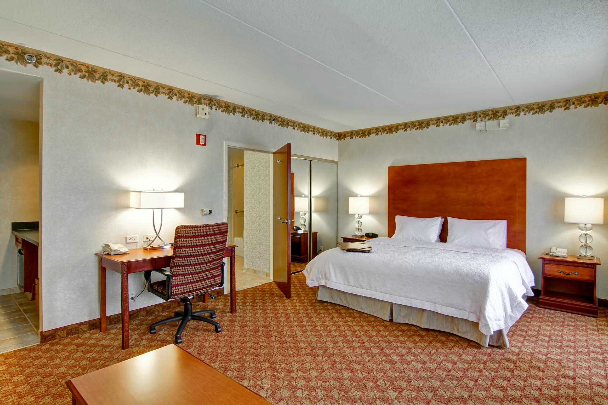 Hotel photo 25 of Hampton Inn & Suites Leesburg.