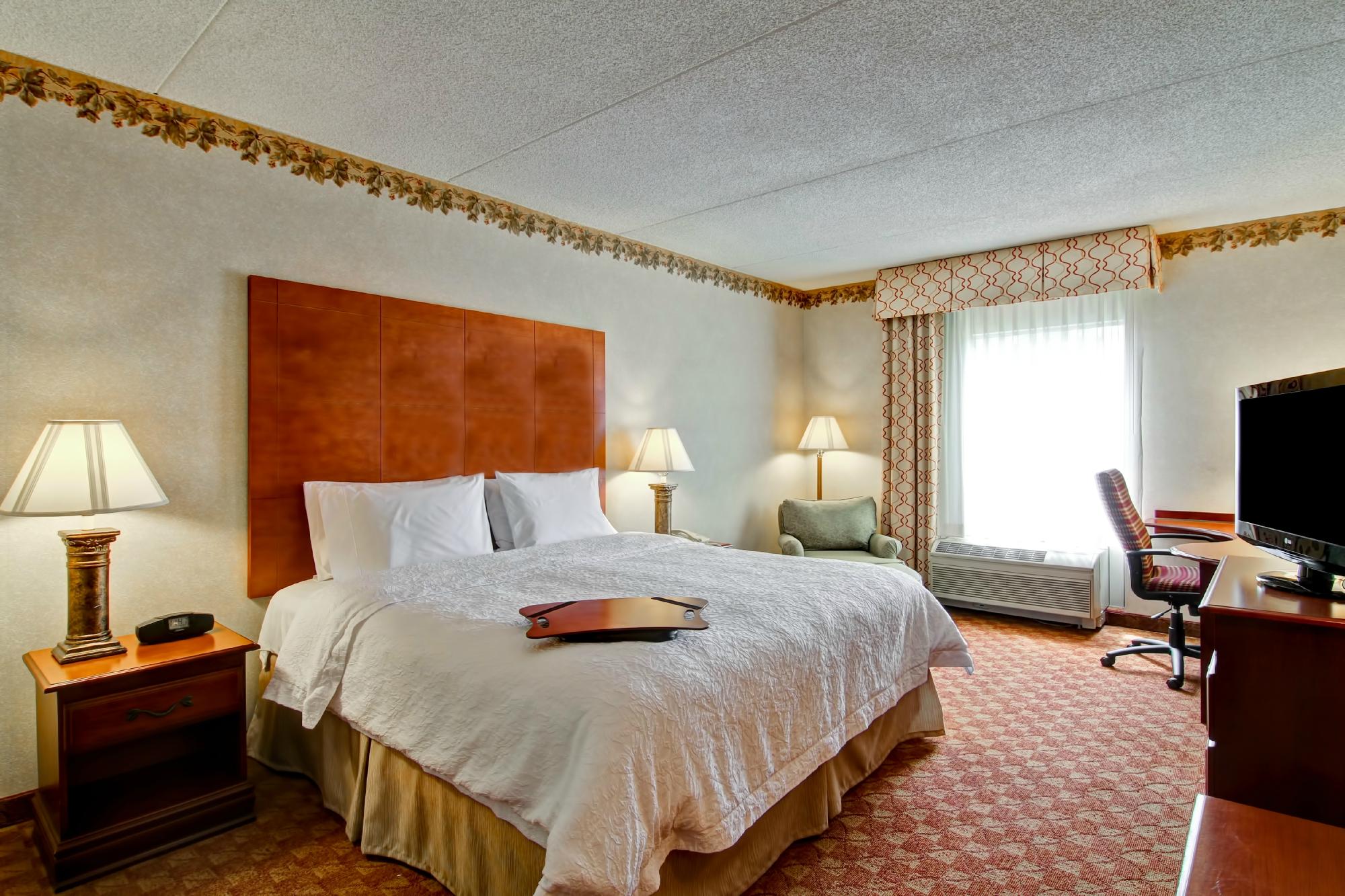 Hotel photo 22 of Hampton Inn & Suites Leesburg.