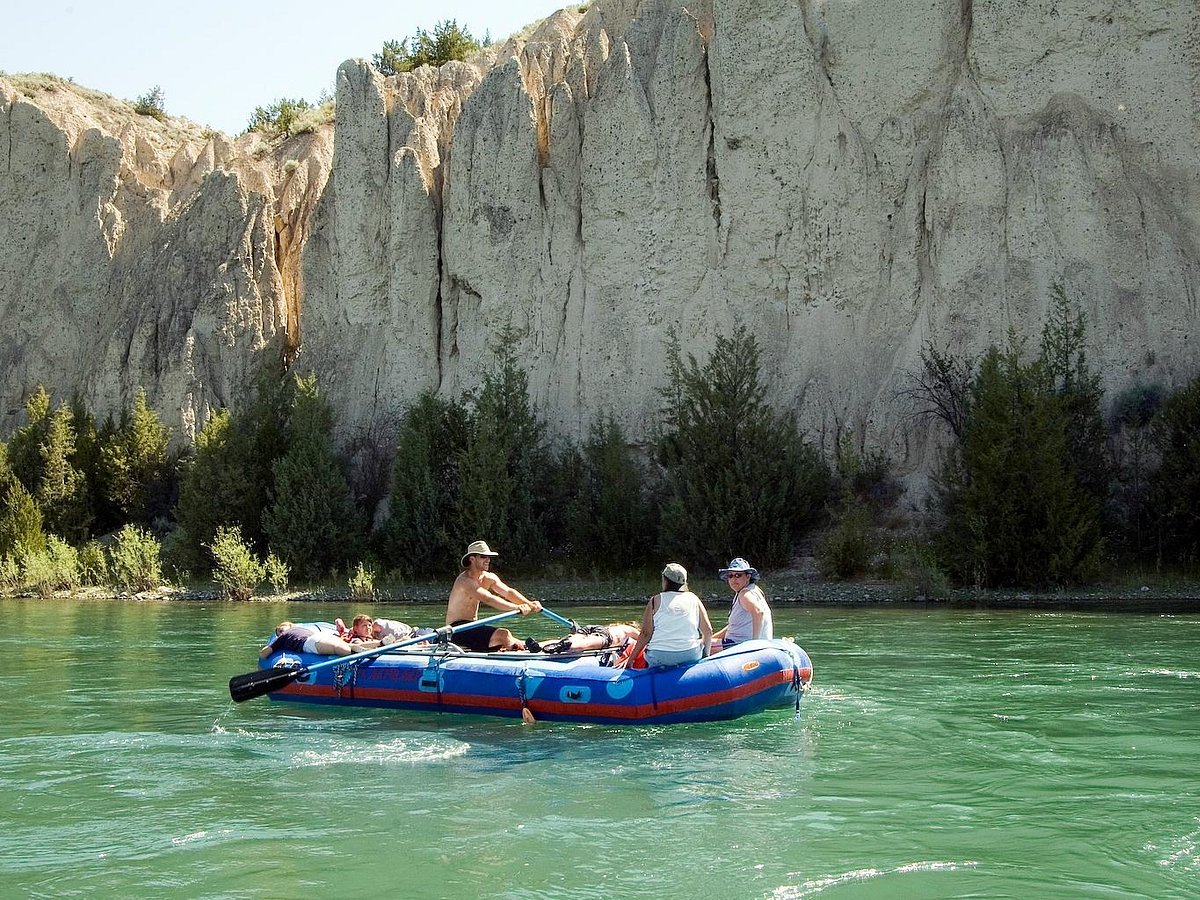 THE FLEET - Riverside Recreation - Flathead Lake's Premier Boat