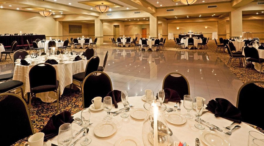 Ballroom / Banquet