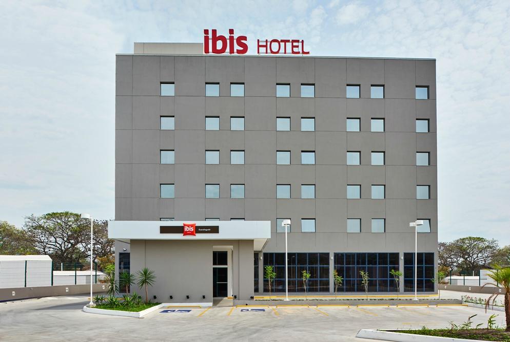 Hotel photo 1 of Ibis Guaratingueta Aparecida.