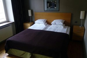 Room & Suite