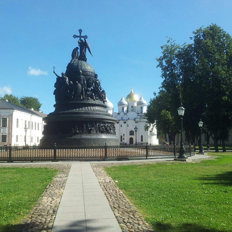 Фото на памятник великий новгород адреса