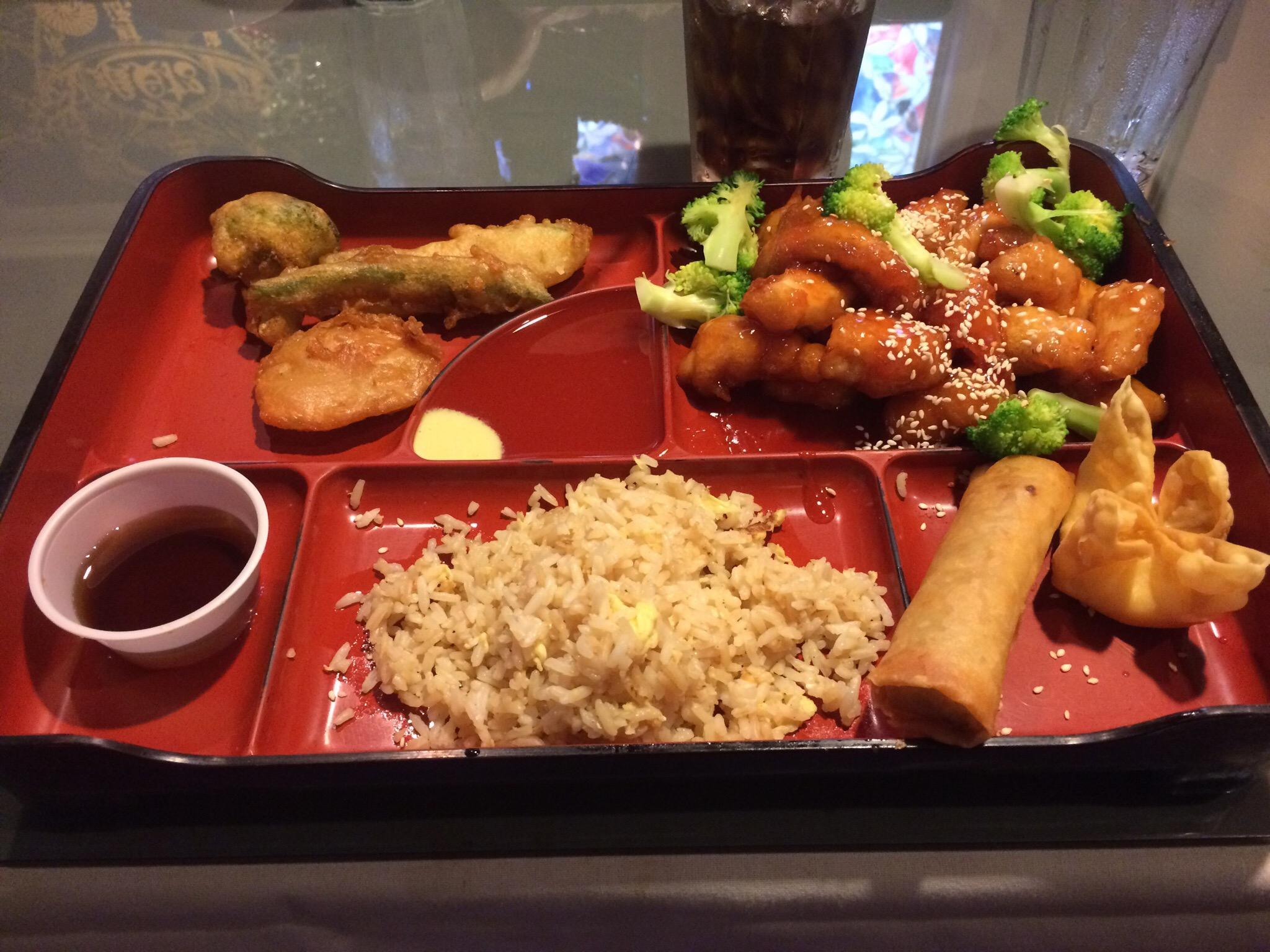 Yummy restaurant near me discount