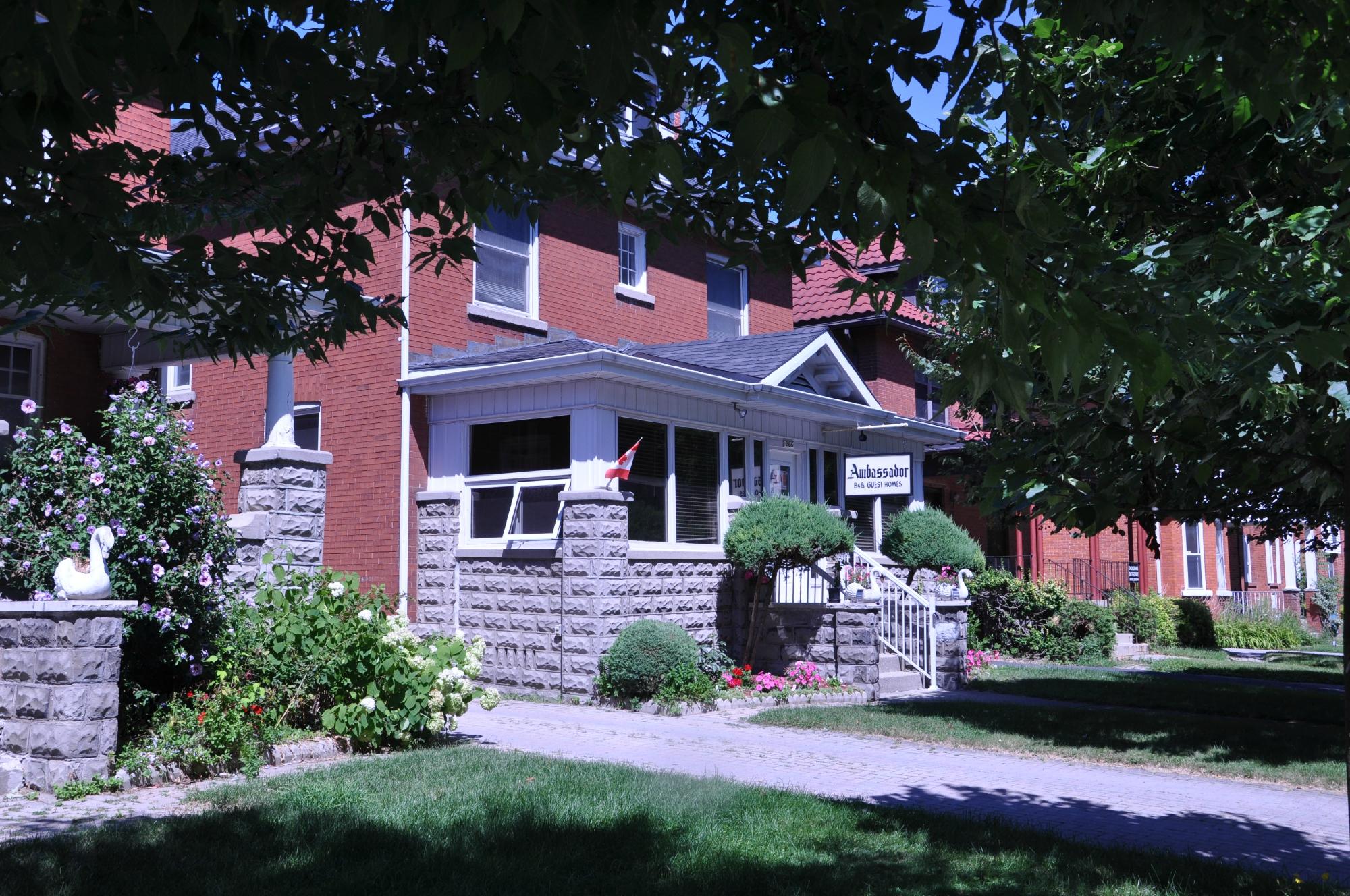 AMBASSADOR B&B GUEST HOME (Stratford, Canada) - Foto's, Reviews En ...