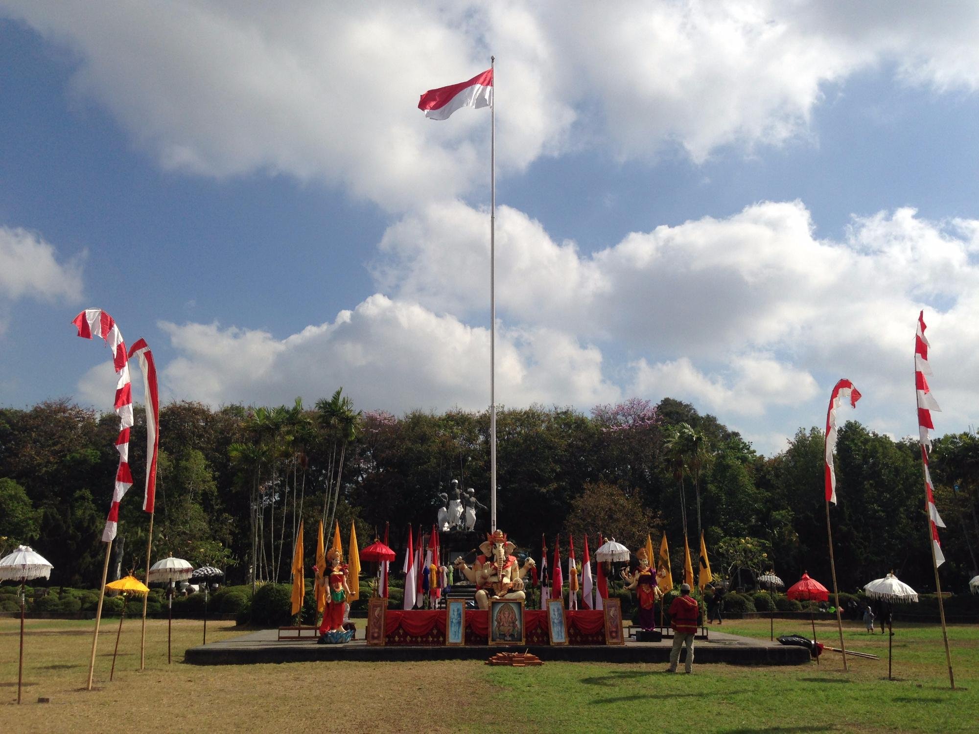Puputan Square Gardens