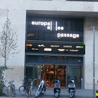 Passage entrance