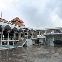 pelataran masjid